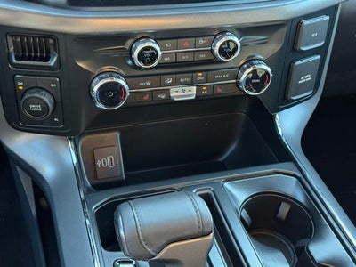 2025 Ford F-150 XLT w/1 Year Blue Cruise