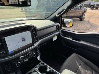 2025 Ford F-150 XLT w/ Blk Appearance Pkg