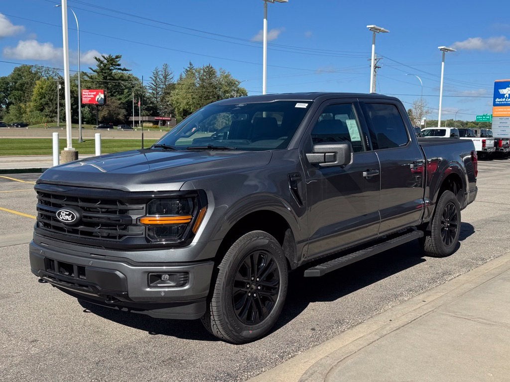 2026 Ford F-150 XLT w/20" Wheels + Dual Exhaust