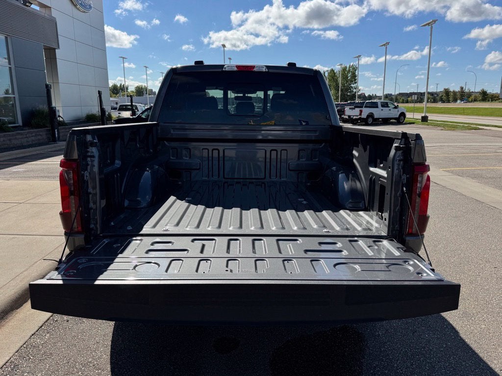 2026 Ford F-150 XLT w/20" Wheels + Dual Exhaust