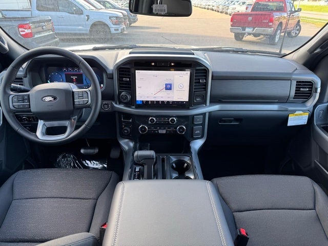 2025 Ford F-150 XLT w/ Black Appearance Package