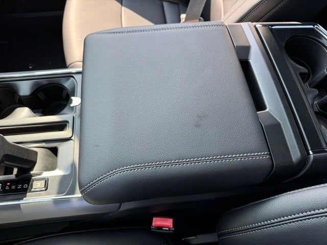 2025 Ford F-150 XLT w/Twin Panel Moonroof + Tailgate Step