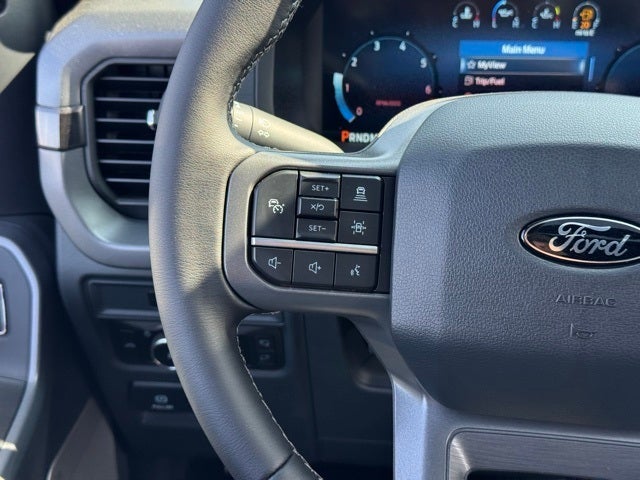 2025 Ford F-150 XLT w/Twin Panel Moonroof + Tailgate Step