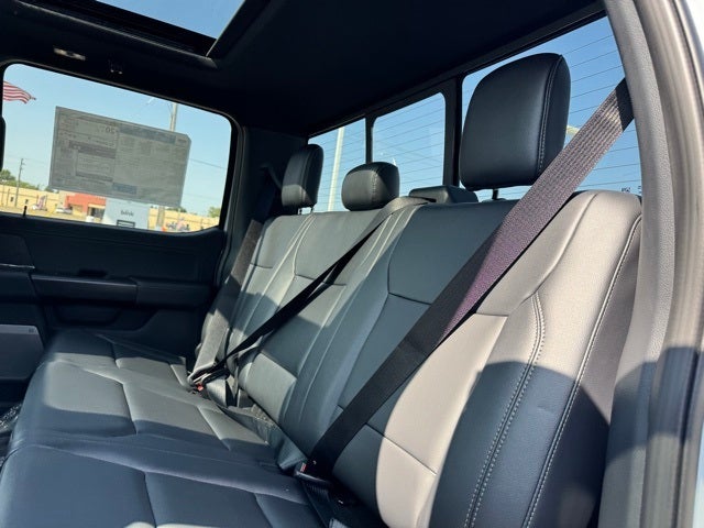 2025 Ford F-150 XLT w/Twin Panel Moonroof + Tailgate Step