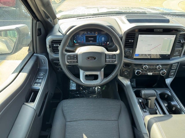 2025 Ford F-150 XLT w/ Black Appearance Package