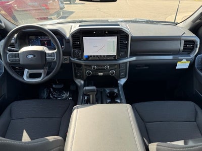 2025 Ford F-150 XLT w/ Black Appearance Package