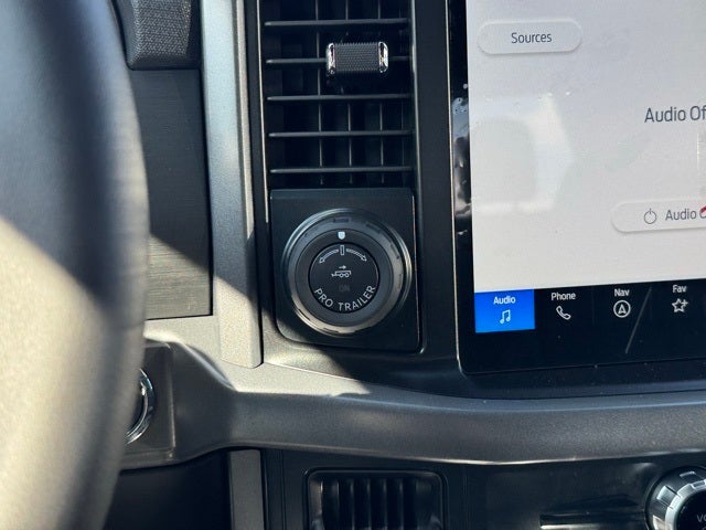 2025 Ford F-150 XLT w/ Black Appearance Package