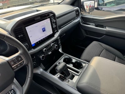 2025 Ford F-150 XLT w/ Black Appearance Package