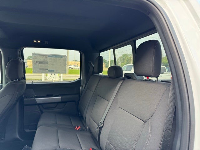 2025 Ford F-150 XLT w/ Black Appearance Package