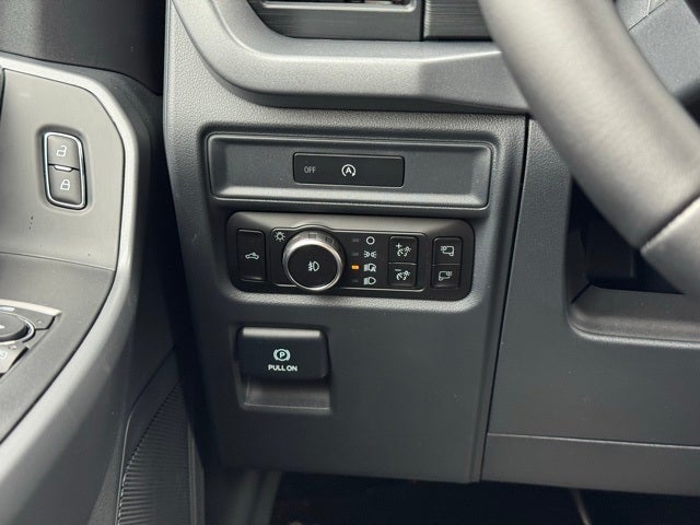 2025 Ford F-150 XLT w/Blue Cruise