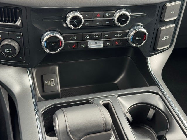 2025 Ford F-150 XLT w/Blue Cruise