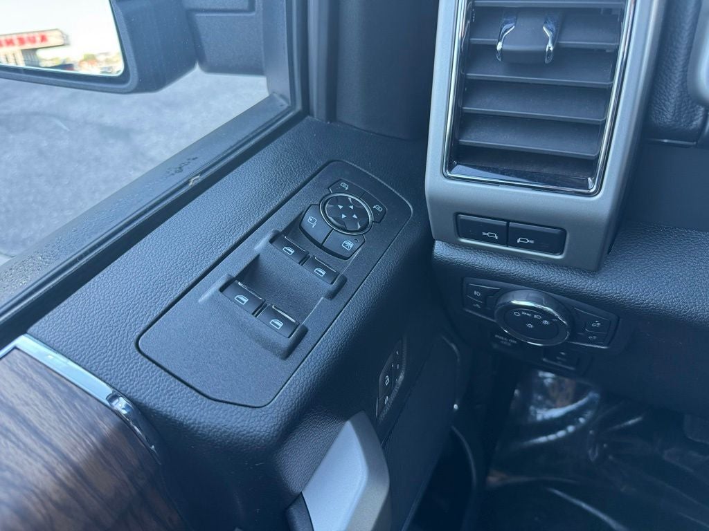 2019 Ford F-150 Lariat 157" Wheelbase