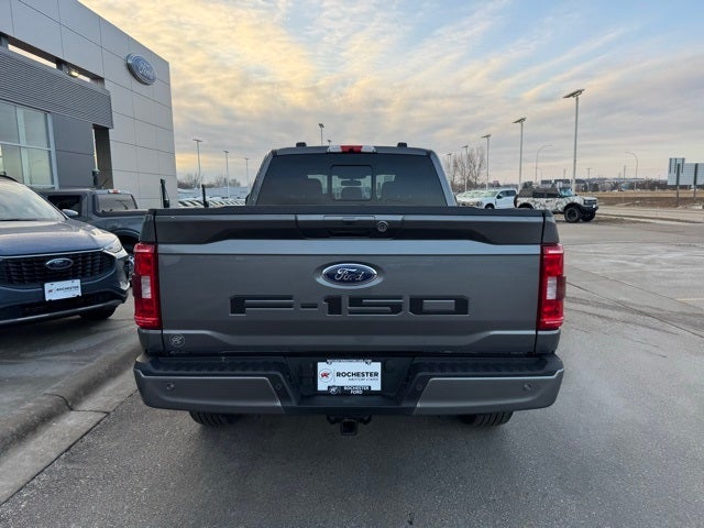 2022 Ford F-150 XLT w/ 360 Camera + 157" Wheelbase / 6.5' Box