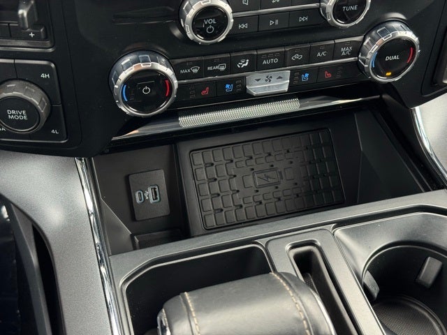 2023 Ford F-150 Lariat w/ Trailer Tow Package