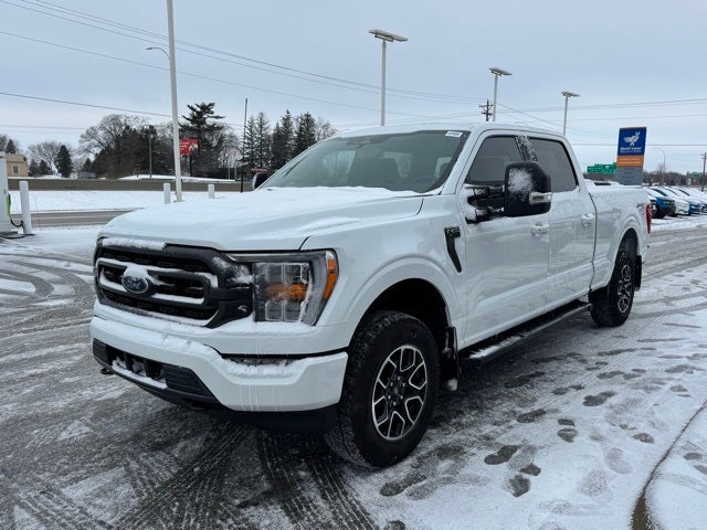 2023 Ford F-150 XLT w/ Twin Panel Moonroof + Max Tow / 157" Wheelbase