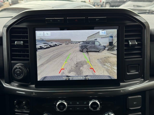 2023 Ford F-150 XLT w/ Twin Panel Moonroof + Trailer Tow Package