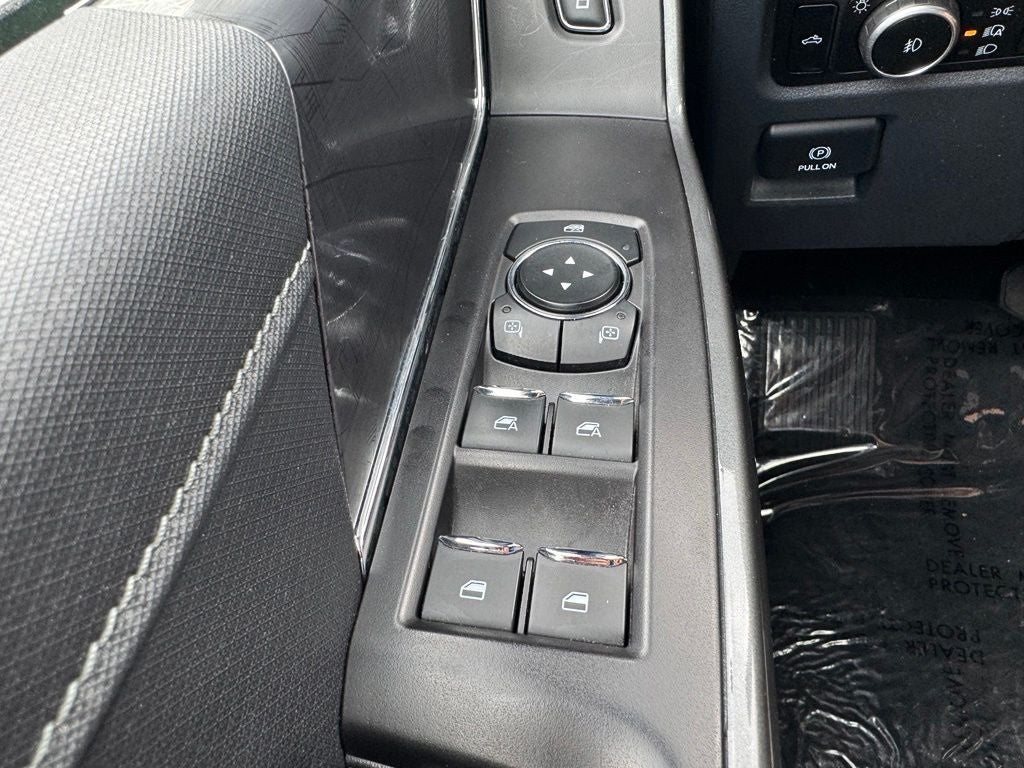 2023 Ford F-150 XLT w/ 6.5' Box