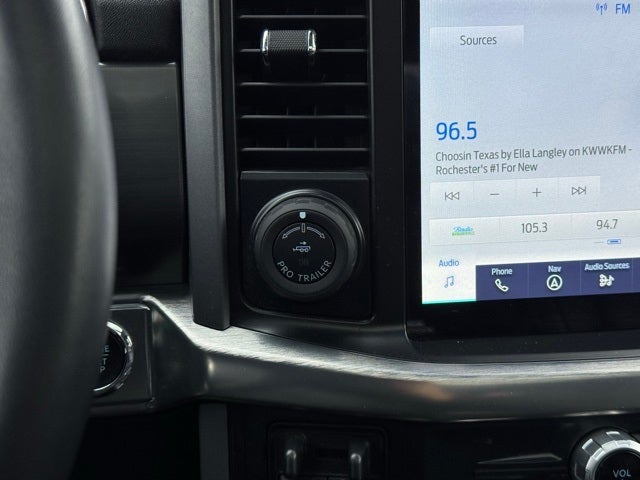 2023 Ford F-150 Lariat w/ Twin Panel Moonroof + 360 Camera