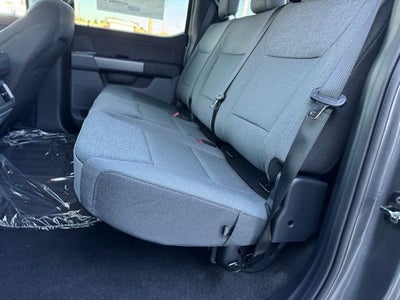 2026 Ford F-150 XLT w/Tailgate Step + FX4 Pikg