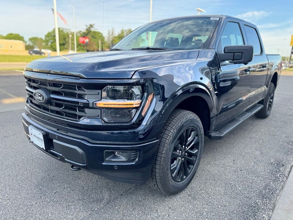 2026 Ford F-150 XLT w/20" Wheels + FX4 Pkg