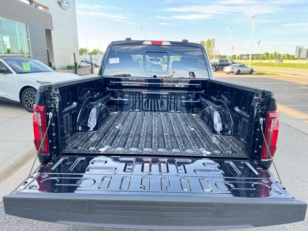 2026 Ford F-150 XLT w/20" Wheels + FX4 Pkg