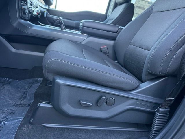 2026 Ford F-150 XLT w/20" Wheels + FX4 Pkg