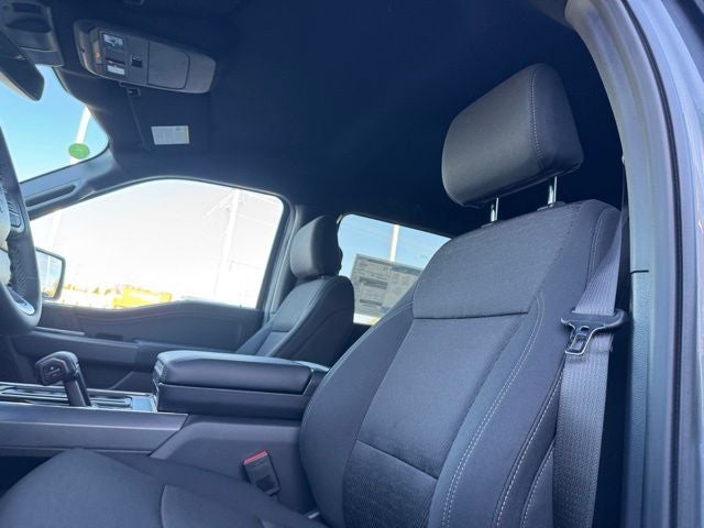 2026 Ford F-150 XLT w/20" Wheels + FX4 Pkg