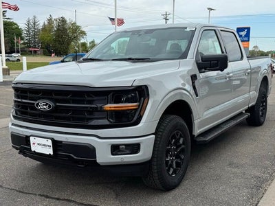 2026 Ford F-150 XLT 6.5' Bed w/Tailgate Step