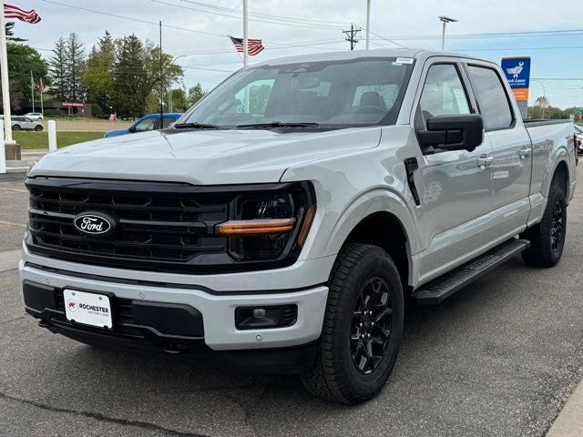 2026 Ford F-150 XLT 6.5' Bed w/Tailgate Step