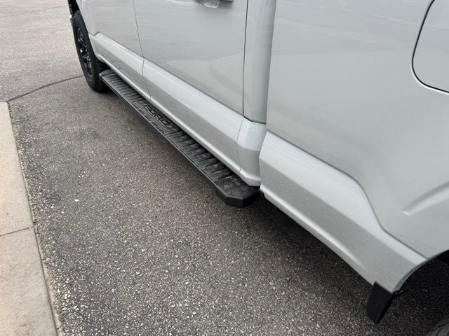 2026 Ford F-150 XLT 6.5' Bed w/Tailgate Step