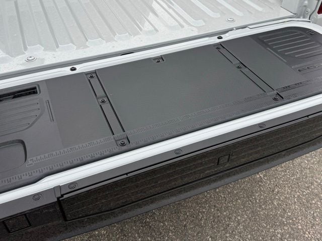 2026 Ford F-150 XLT 6.5' Bed w/Tailgate Step