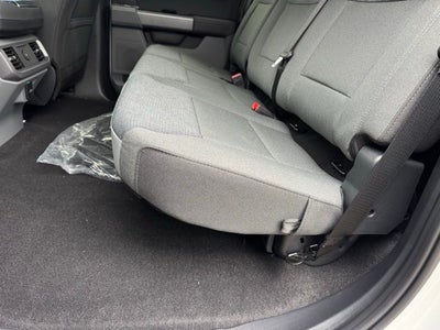 2026 Ford F-150 XLT w/Tailgate Step + Tailgate Step