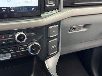 2026 Ford F-150 XLT w/Tailgate Step + Tailgate Step