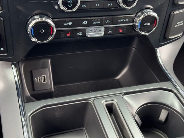 2026 Ford F-150 XLT w/Tailgate Step + Tailgate Step