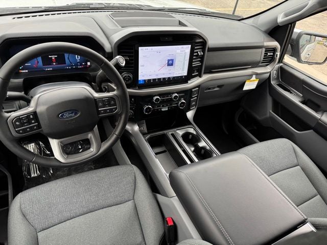 2026 Ford F-150 XLT w/Tailgate Step + Tailgate Step