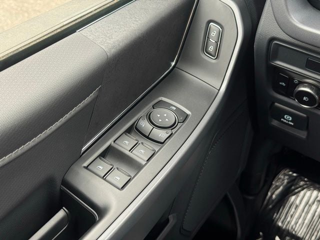 2026 Ford F-150 XLT 6.5' Bed w/Tailgate Step