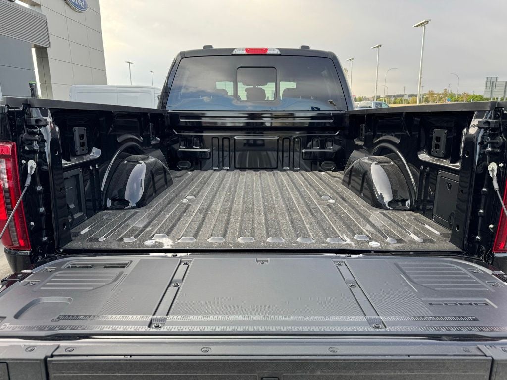 2026 Ford F-150 XLT 6.5" Bed w/Tailgate Step