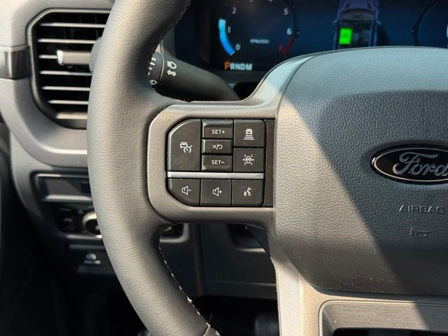 2026 Ford F-150 XLT 6.5' Bed w/Tailgate Step