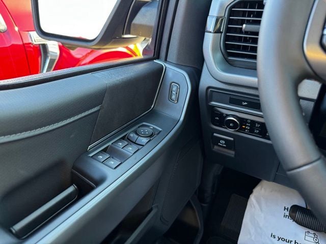 2026 Ford F-150 XLT w/Black App Pkg