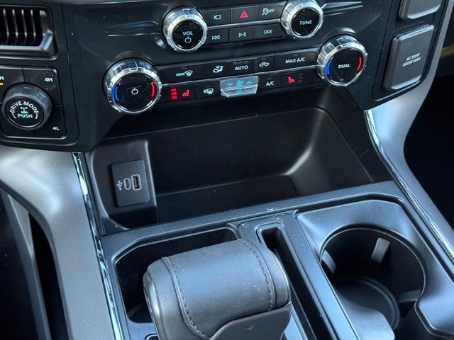 2026 Ford F-150 XLT w/Dual Exhaust + FX4 Pkg