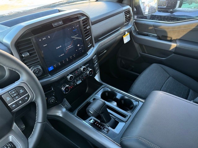 2026 Ford F-150 XLT w/Dual Exhaust + FX4 Pkg