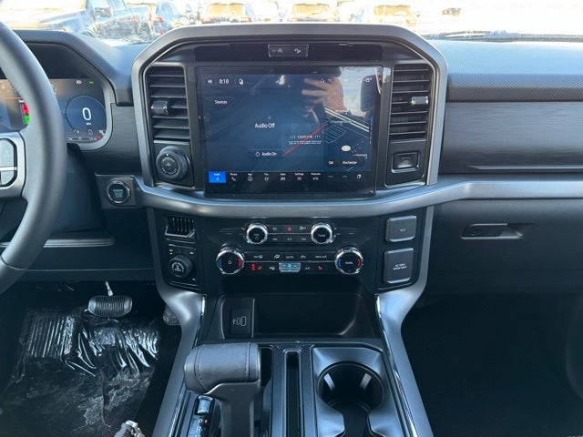 2026 Ford F-150 XLT w/Dual Exhaust + FX4 Pkg