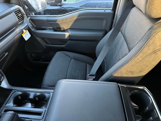 2026 Ford F-150 XLT w/Dual Exhaust + FX4 Pkg