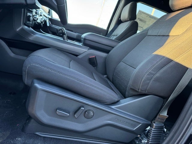 2026 Ford F-150 XLT w/Dual Exhaust + FX4 Pkg