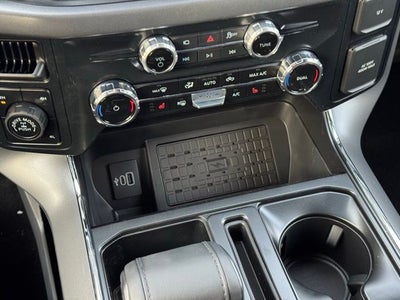 2025 Ford F-150 XLT w/ $2598 In Accessories Added