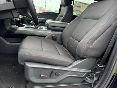 2025 Ford F-150 XLT w/ $1868 In Accessories