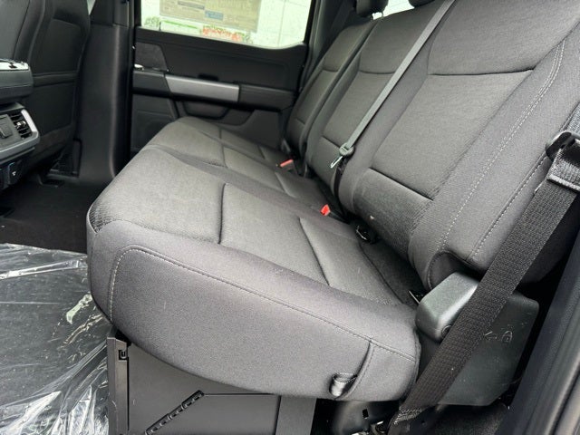 2025 Ford F-150 XLT w/ $1868 In Accessories