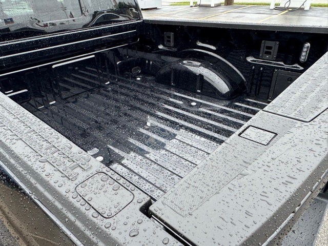 2025 Ford F-150 XLT w/ $1868 In Accessories