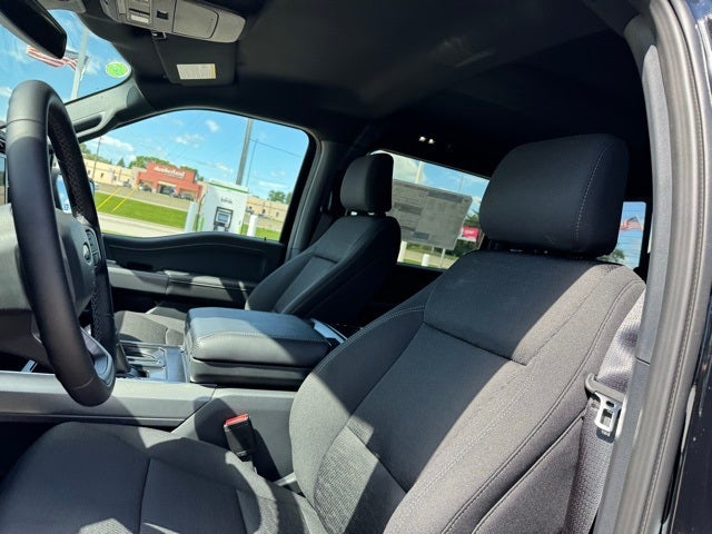 2025 Ford F-150 XLT w/7.2KW Pro Power Onboard + Max Tow Rear Axle