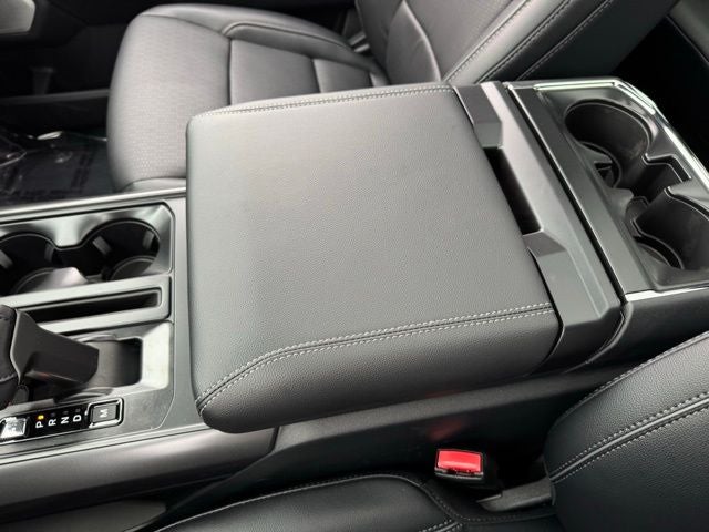 2026 Ford F-150 Lariat w/FX4 Pkg + Twin Panel Roof